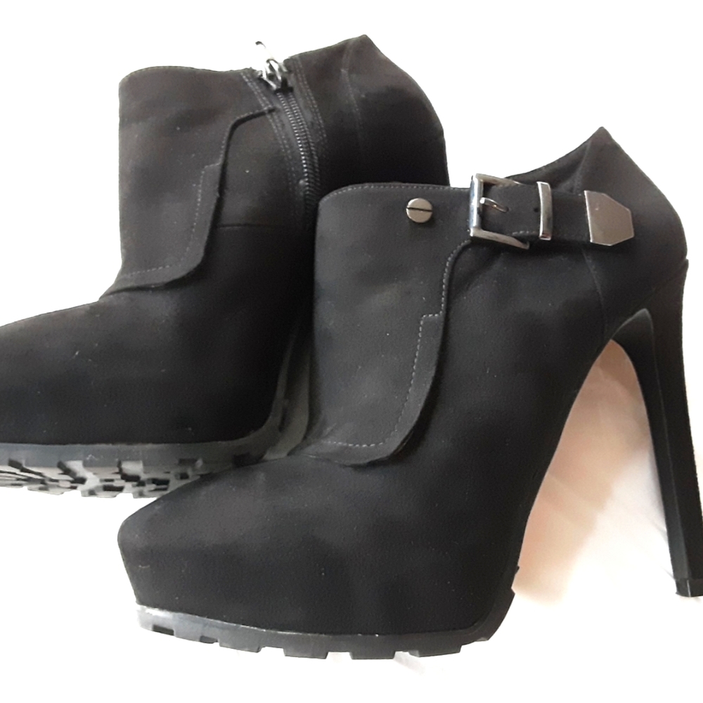 Guess - Black Suede Zip-Up - Buckled Booties - Square Toe - Size 7.5M